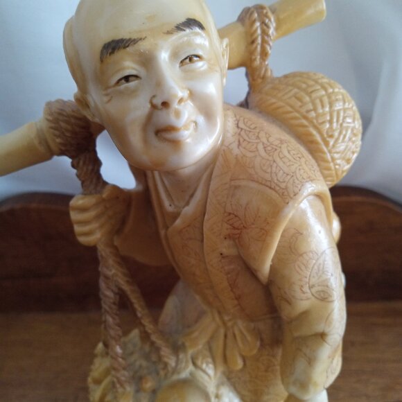 Asian Statue/Figurine - Picture 7 of 11